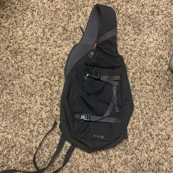 Handbags - Patagonia Atom Sling Bag - 8L